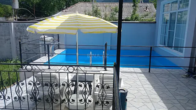 Kirayə verilir 4 otaqlı həyət evi 80 m² — Qax 4 otaq 80.00 m²