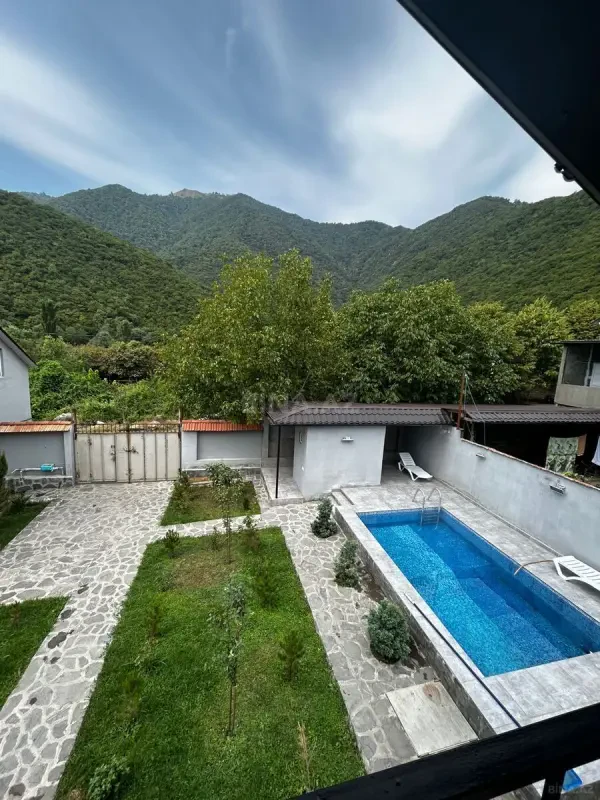 Kirayə verilir 4 otaqlı həyət evi 80 m²