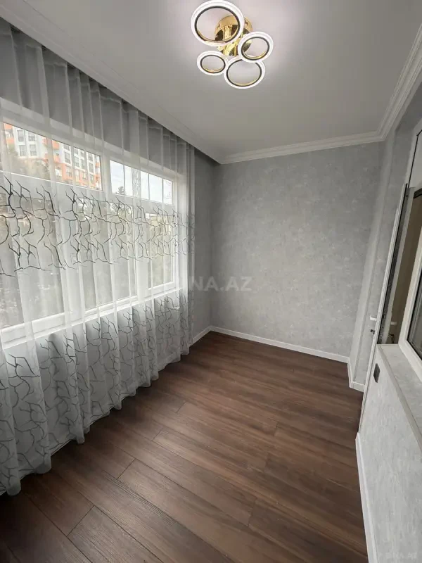 Satılır 2 otaqlı mənzil 70 m²
