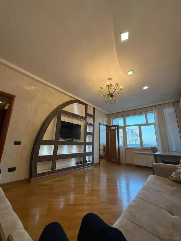 Kirayə verilir 2 otaqlı mənzil 65 m²