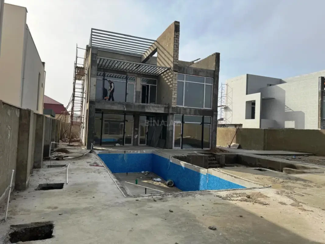 Satılır 6 otaqlı həyət evi 410 m²