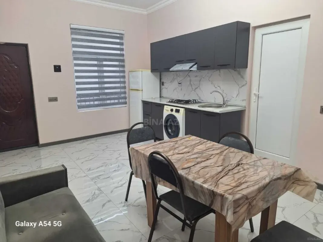 Kirayə verilir 2 otaqlı mənzil 55 m²