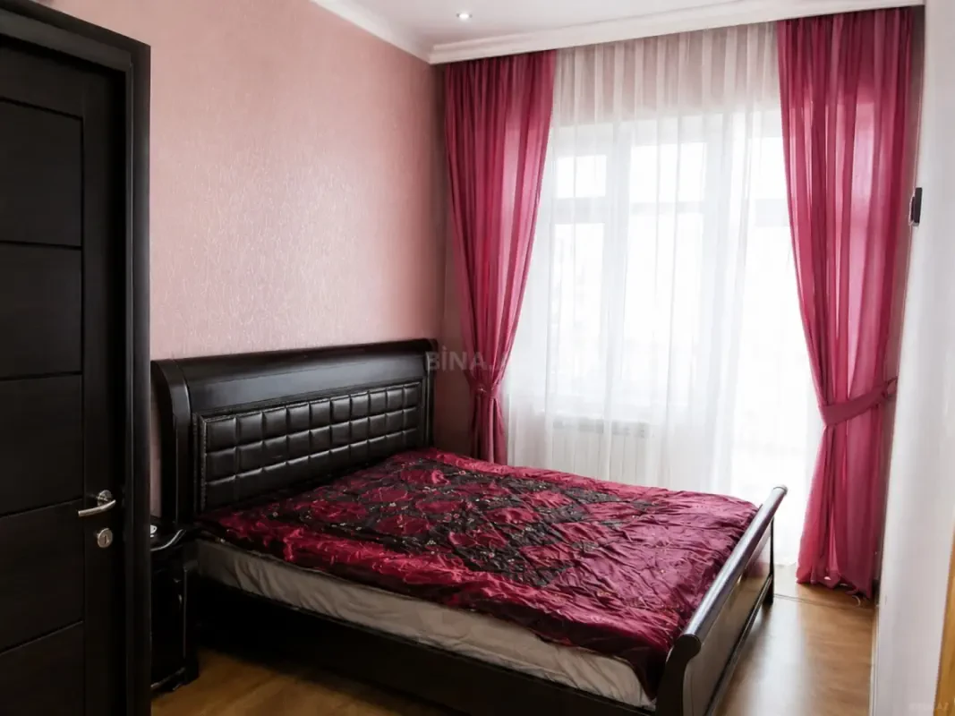 Kirayə verilir 2 otaqlı mənzil 55 m²