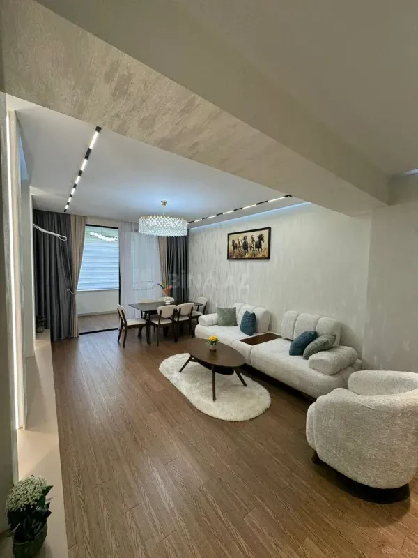 Satılır 3 otaqlı mənzil 101 m²