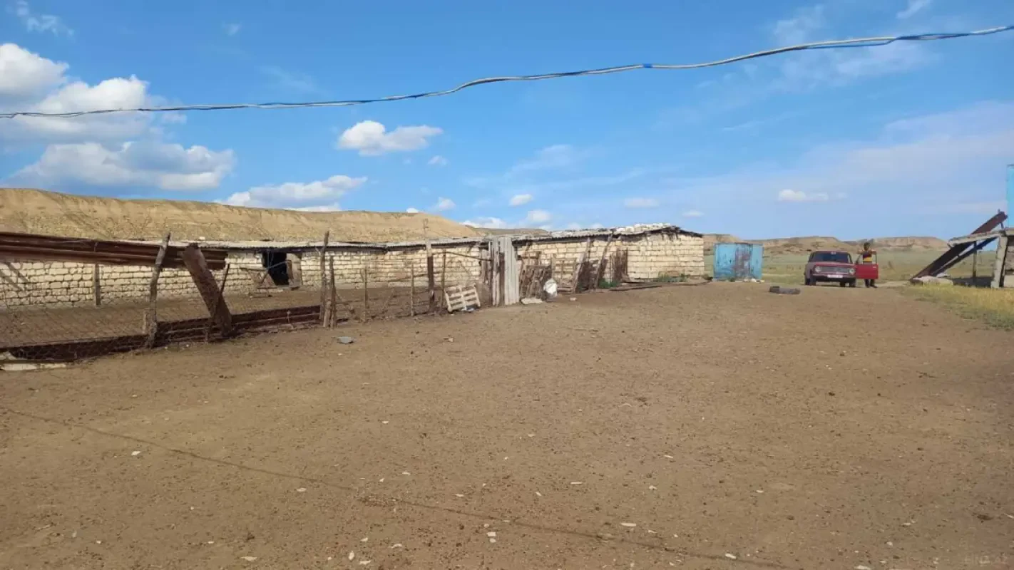Satılır obyekt 600 m²