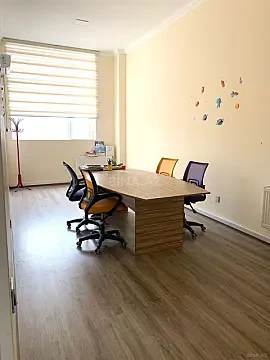 Kirayə verilir 7 otaqlı ofis 125 m² — Bakı 7 otaq 125.00 m²