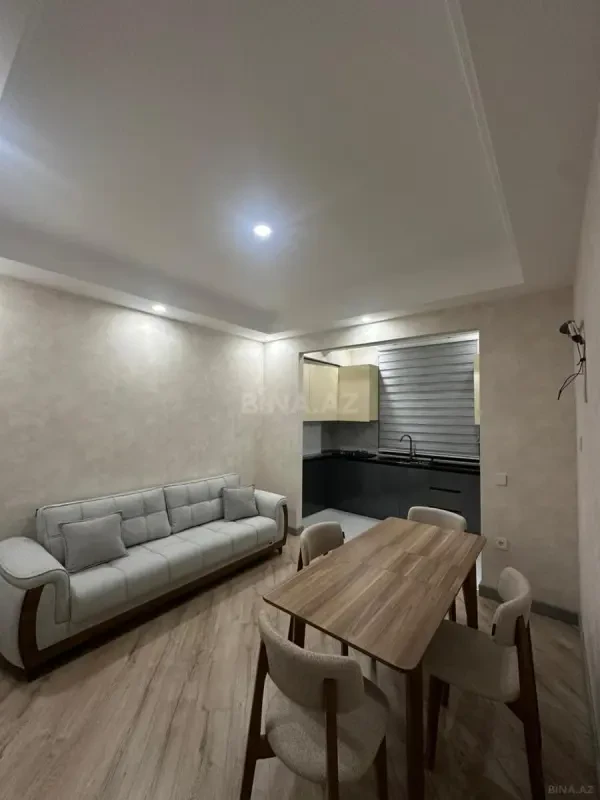 Kirayə verilir 2 otaqlı mənzil 60 m²