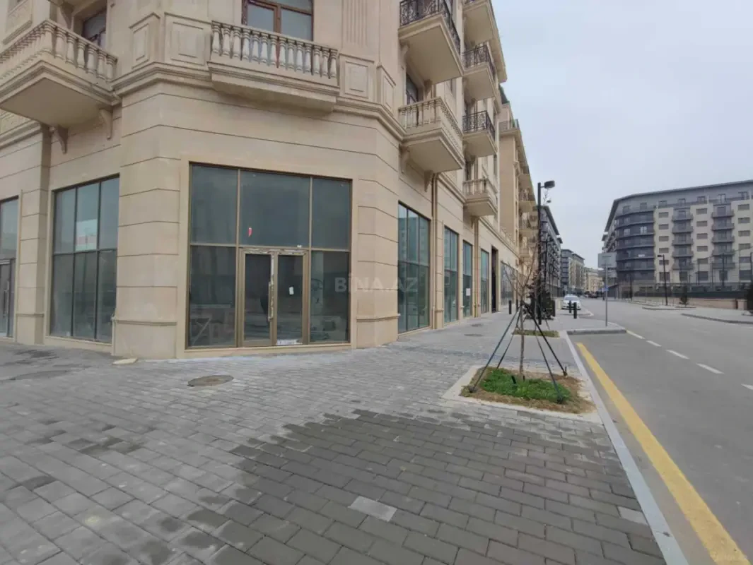 Kirayə verilir obyekt 182 m²