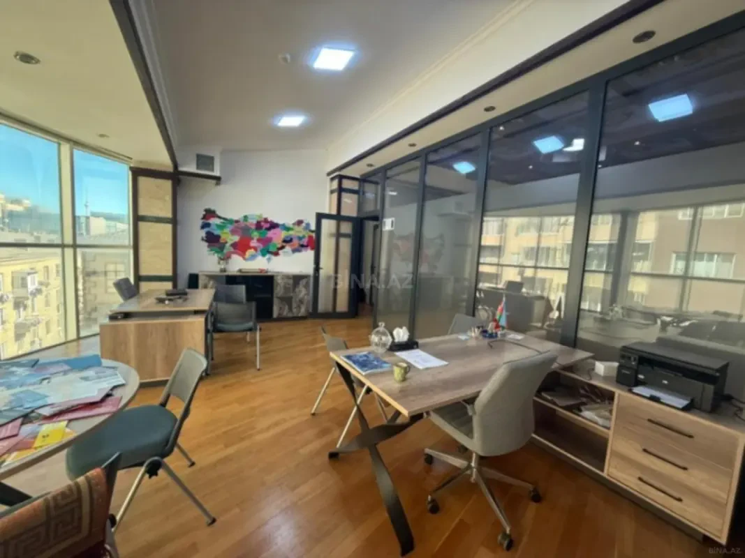 Kirayə verilir 1 otaqlı ofis 40 m²