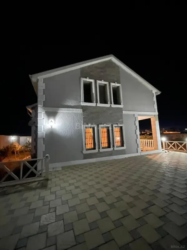 Kirayə verilir 4 otaqlı həyət evi 240 m²