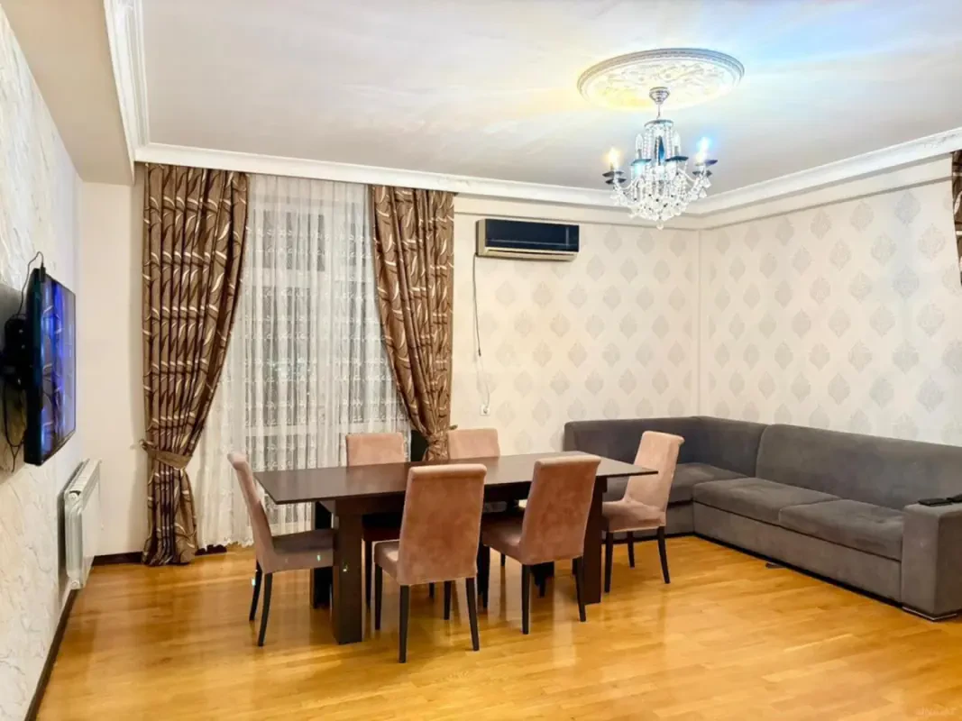 Kirayə verilir 3 otaqlı mənzil 127 m²