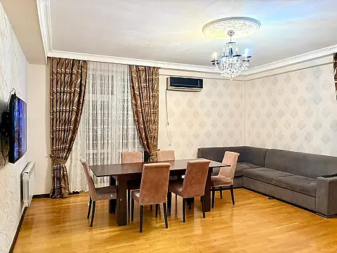 Kirayə verilir 3 otaqlı mənzil 127 m² — Bakı, Nərimanov 3 otaq 127.00 m²