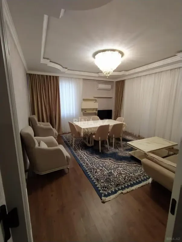 Kirayə verilir 3 otaqlı mənzil 110 m²