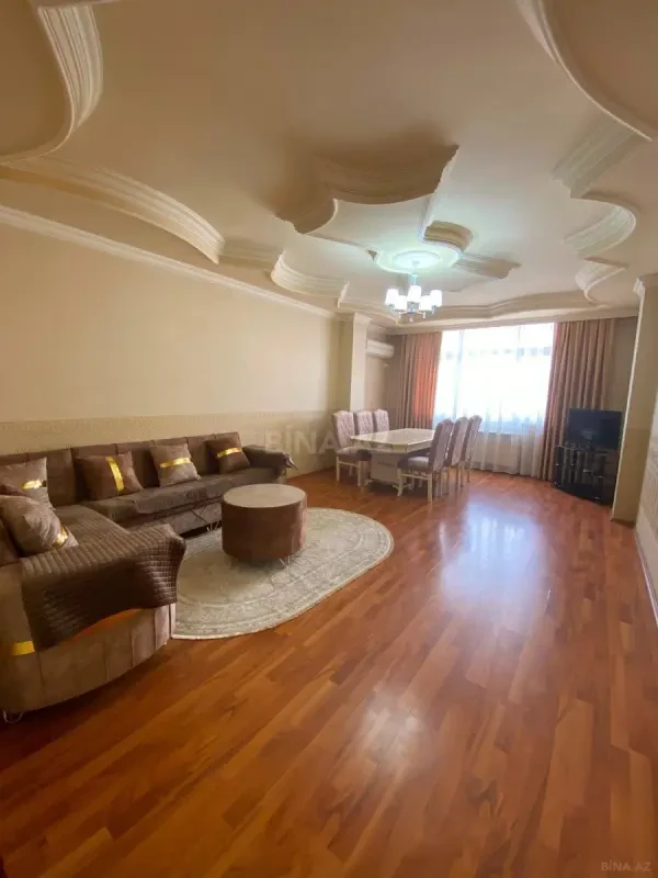 Satılır 2 otaqlı mənzil 90 m²