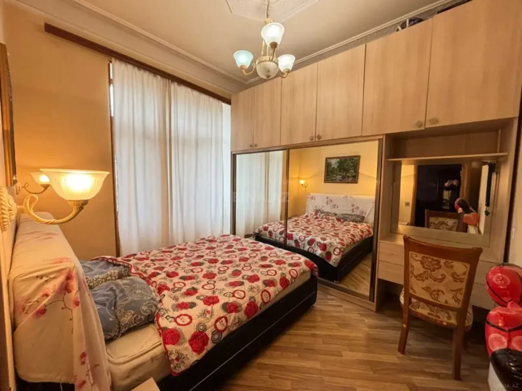 Kirayə verilir 2 otaqlı mənzil 60 m²
