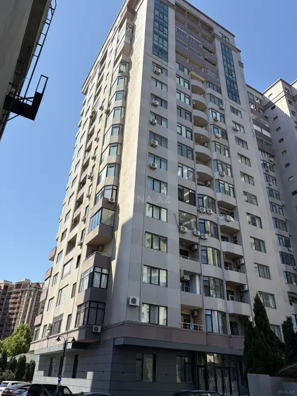 Kirayə verilir 3 otaqlı mənzil 150 m²