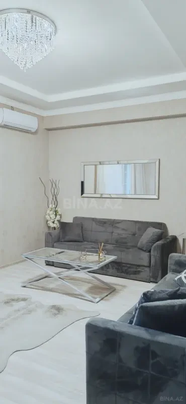 Kirayə verilir 2 otaqlı mənzil 70 m²