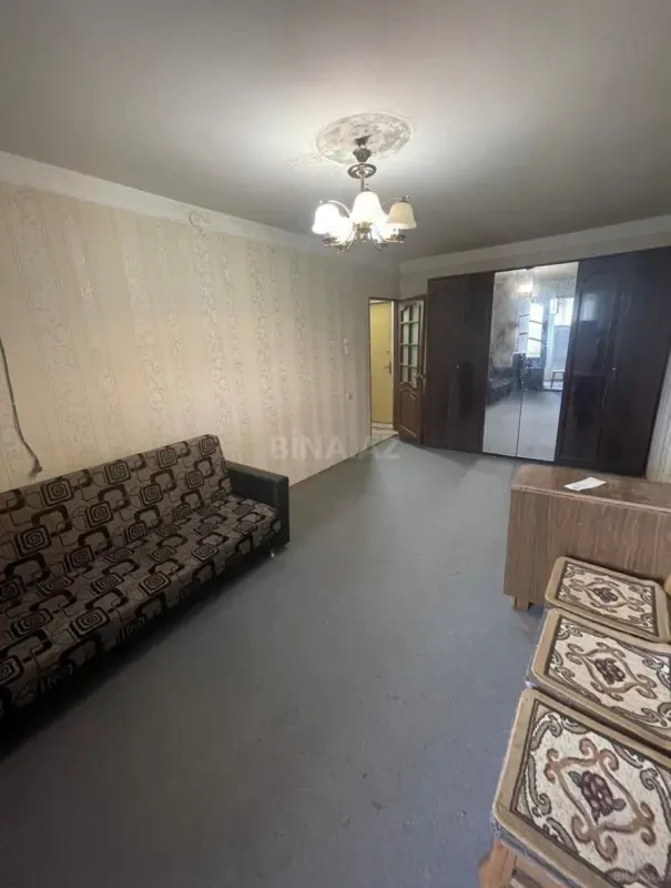 Satılır 2 otaqlı mənzil 35 m²