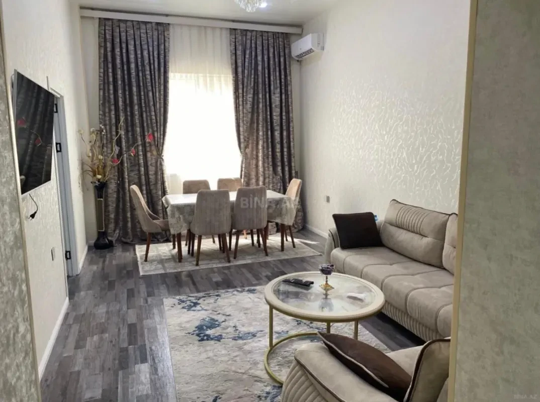Satılır 2 otaqlı mənzil 77 m²
