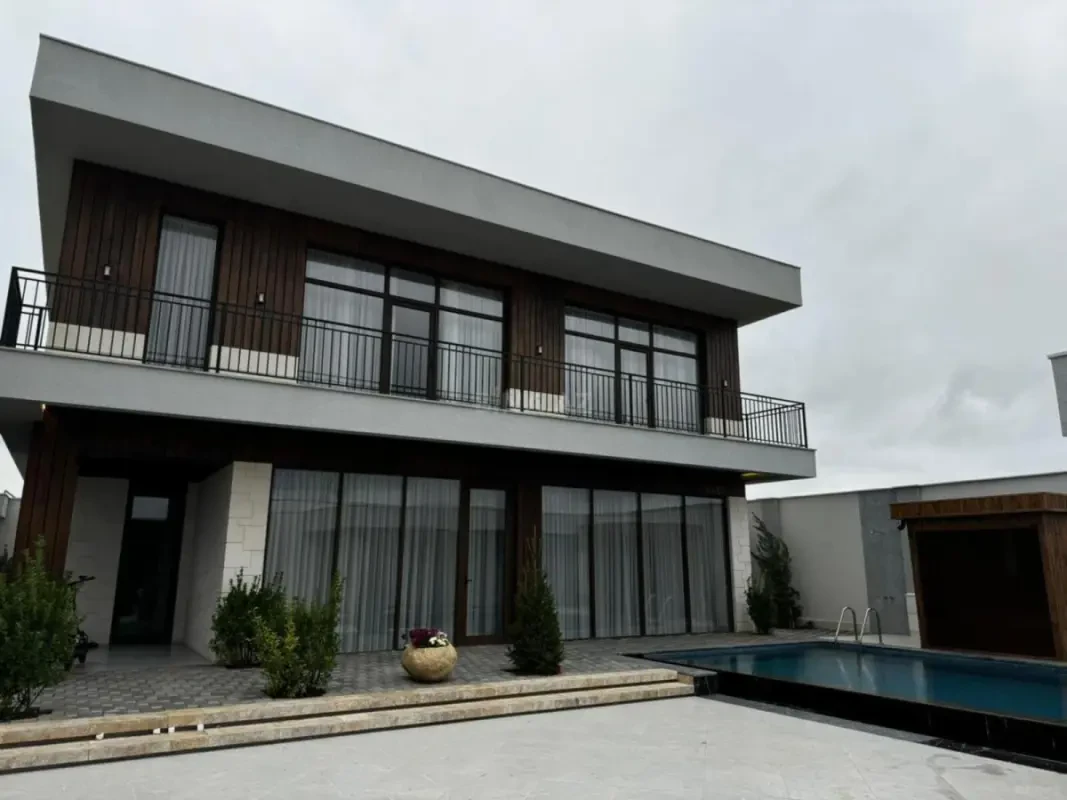Kirayə verilir 4 otaqlı həyət evi 500 m²