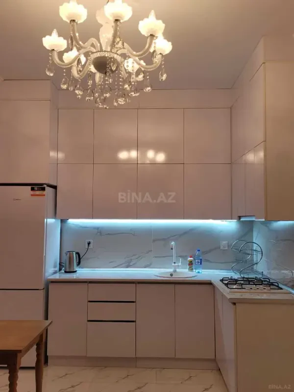 Kirayə verilir 2 otaqlı mənzil 55 m²