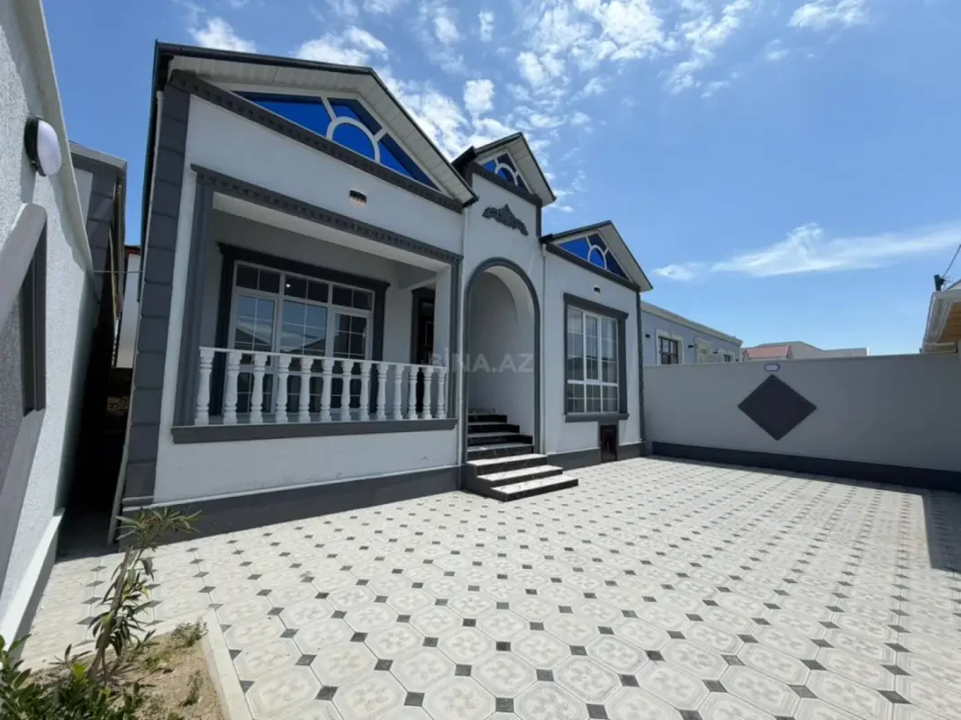 Satılır 4 otaqlı həyət evi 100 m²