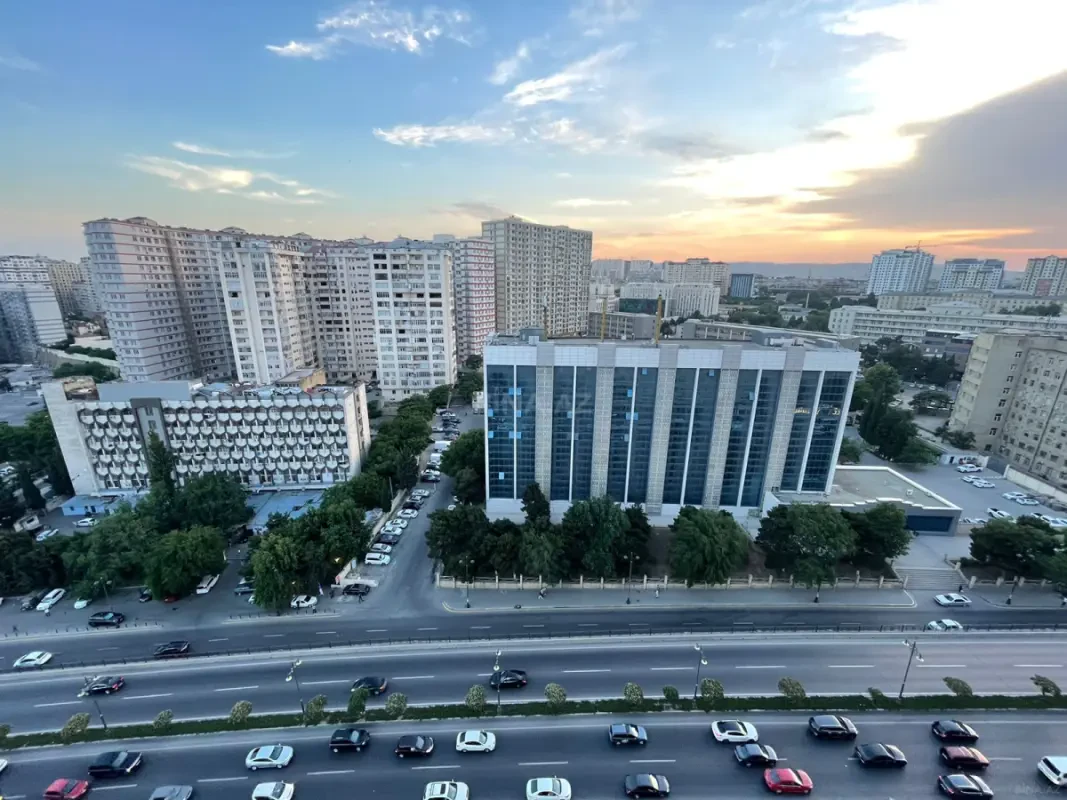 Kirayə verilir 2 otaqlı mənzil 60 m²