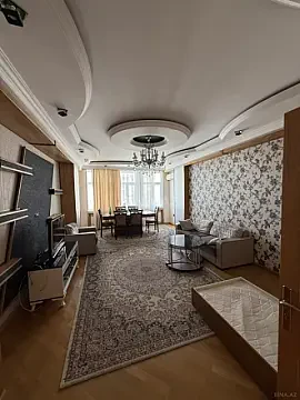 Satılır 4 otaqlı mənzil 131 m² — Bakı, Memar Əcəmi yanı 4 otaq 131.00 m²