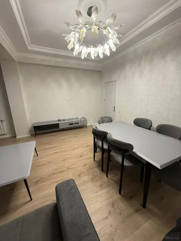 Kirayə verilir 3 otaqlı mənzil 95 m²
