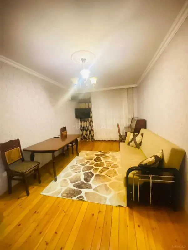 Kirayə verilir 2 otaqlı mənzil 63 m²