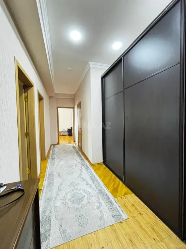 Satılır 2 otaqlı mənzil 80 m²