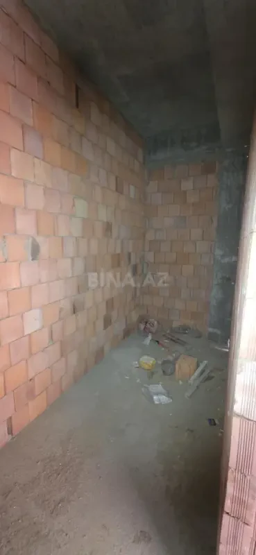 Satılır 1 otaqlı mənzil 68.1 m²