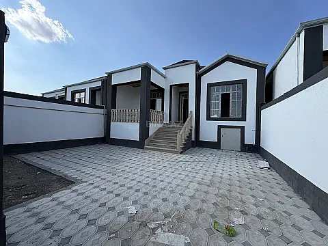 Satılır 3 otaqlı həyət evi 100 m² — Bakı 3 otaq 100.00 m²