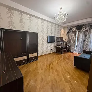 Kirayə verilir 2 otaqlı mənzil 80 m² — Bakı, Nərimanov 2 otaq 80.00 m²