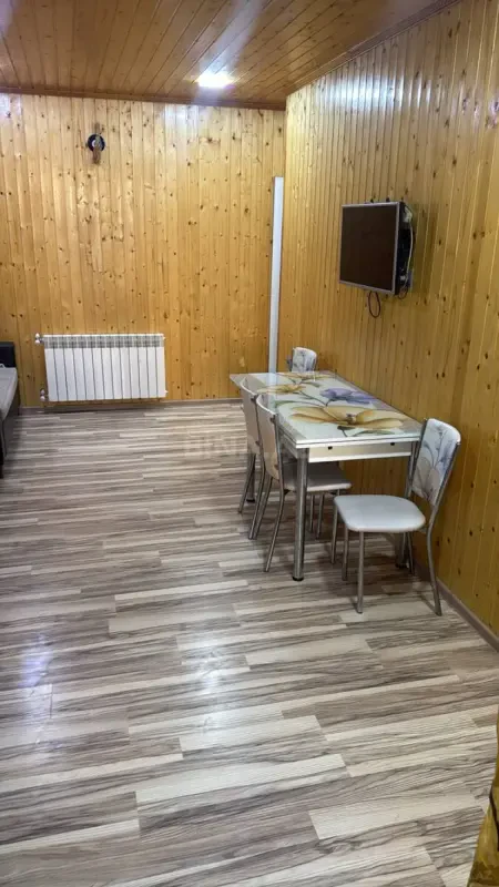 Kirayə verilir 2 otaqlı həyət evi 55 m²