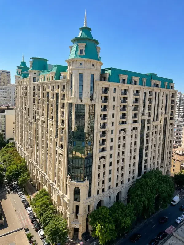 Satılır 2 otaqlı mənzil 110 m²