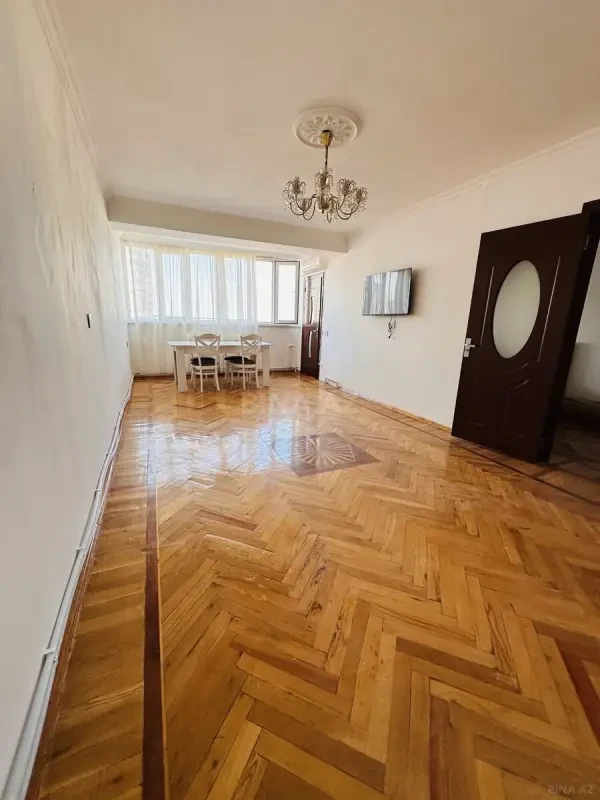 Kirayə verilir 3 otaqlı mənzil 70 m²