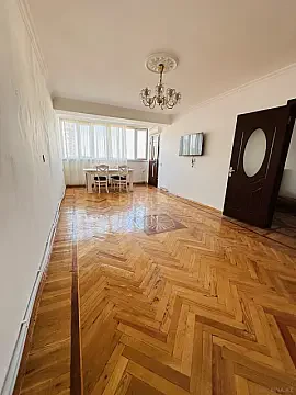 Kirayə verilir 3 otaqlı mənzil 70 m² — Bakı 3 otaq 70.00 m²