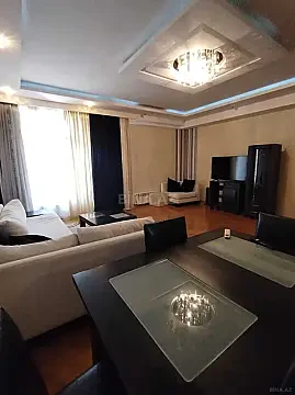 Kirayə verilir 3 otaqlı mənzil 150 m² — Bakı 3 otaq 150.00 m²