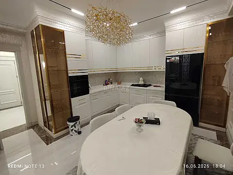 Satılır 3 otaqlı mənzil 176 m² — Bakı, Nərimanov 3 otaq 176.00 m²