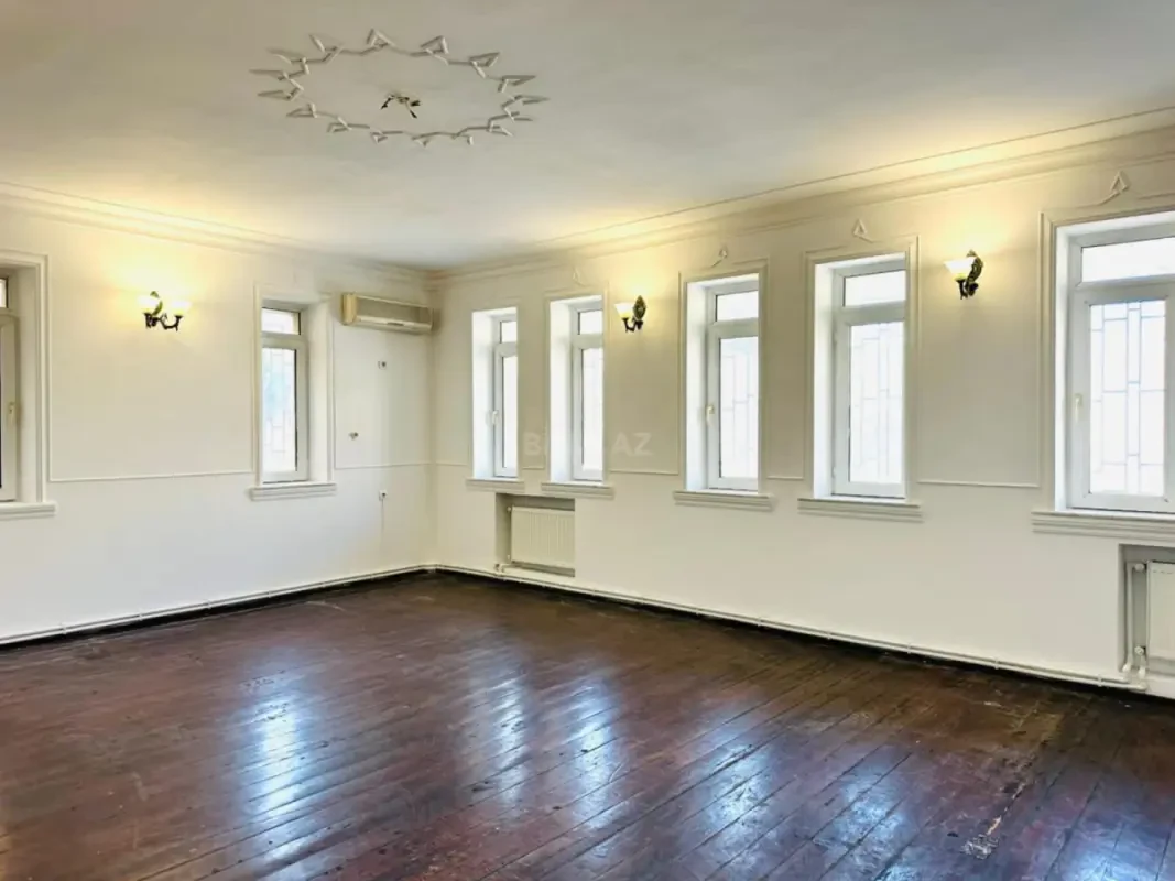 Kirayə verilir 3 otaqlı ofis 150 m²