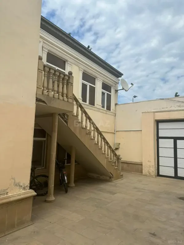Satılır 4 otaqlı həyət evi 170 m²