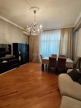 Satılır 2 otaqlı mənzil 70 m² — Bakı, Həzi Aslanov qəs. 2 otaq 70.00 m²