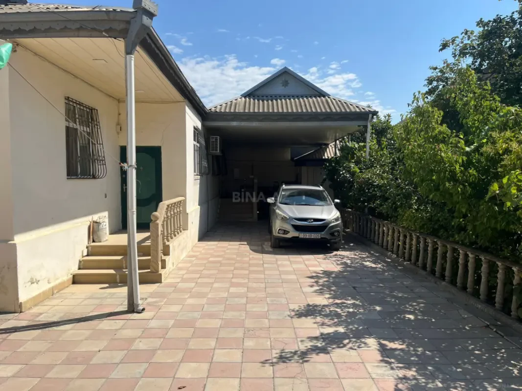 Satılır 4 otaqlı həyət evi 100 m²
