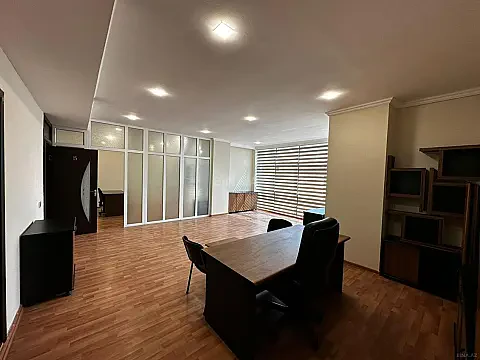 Kirayə verilir 8 otaqlı ofis 330 m² — Bakı, Nəsimi 8 otaq 330.00 m²