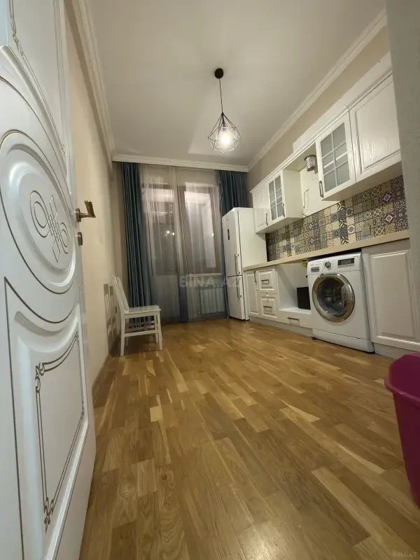 Satılır 2 otaqlı mənzil 70 m²