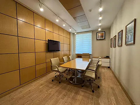 Kirayə verilir 7 otaqlı ofis 275 m² — Bakı, Nəsimi 7 otaq 275.00 m²