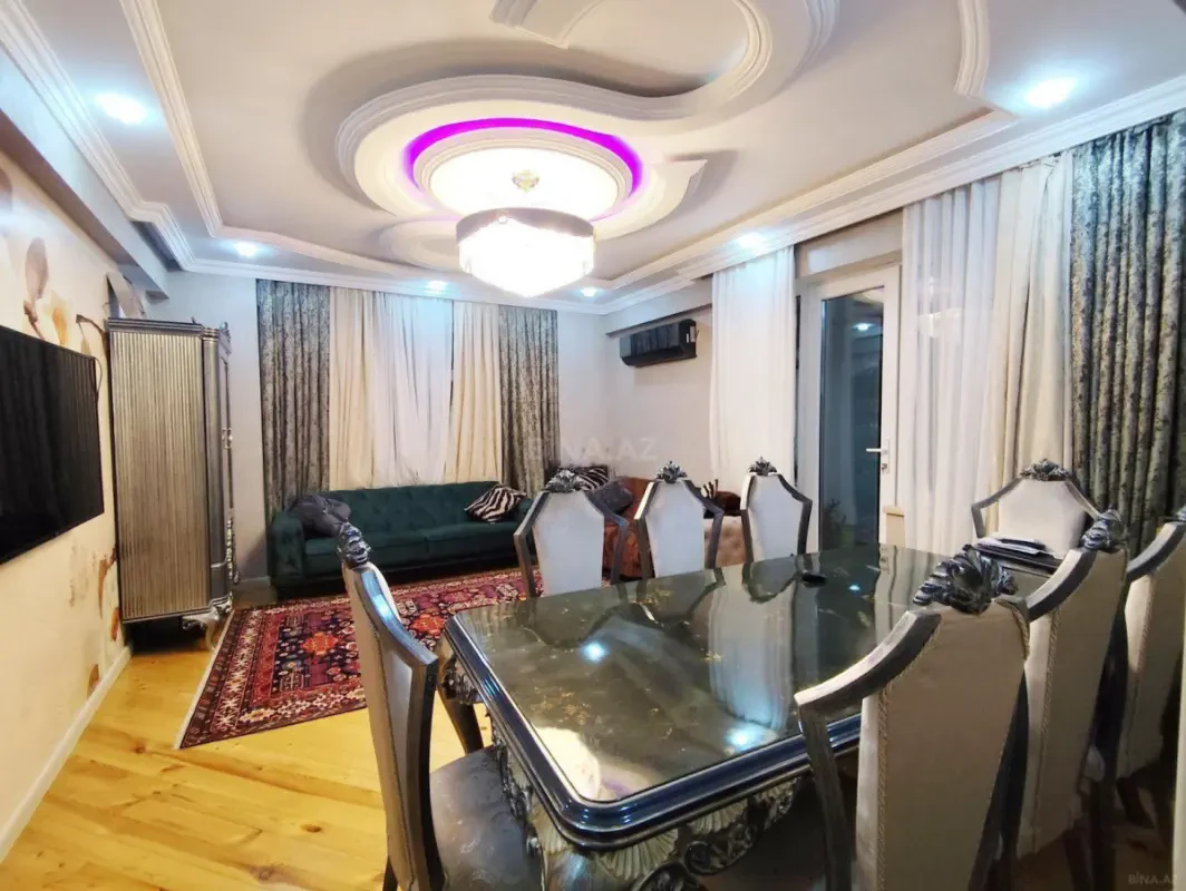 Satılır 3 otaqlı mənzil 128 m²