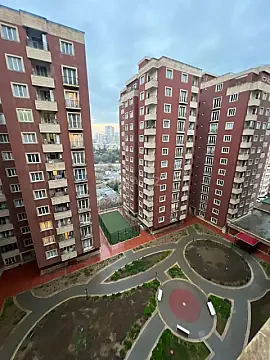 Kirayə verilir 3 otaqlı mənzil 98 m² — Bakı 3 otaq 98.00 m²