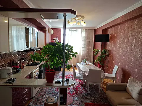 Satılır 3 otaqlı mənzil 165 m² — Bakı, İnşaatçılar 3 otaq 165.00 m²